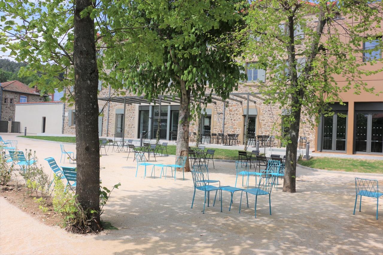 Le Felicien Hotel Saint Felicien Bagian luar foto